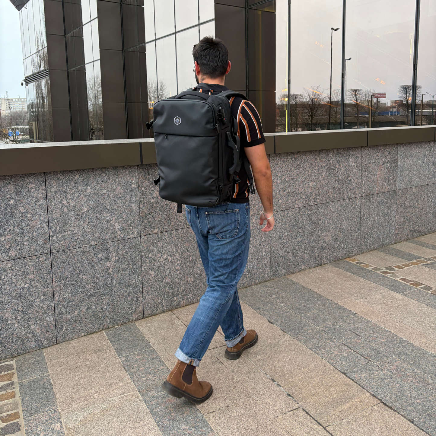 Nomad – Modular Travel Backpack